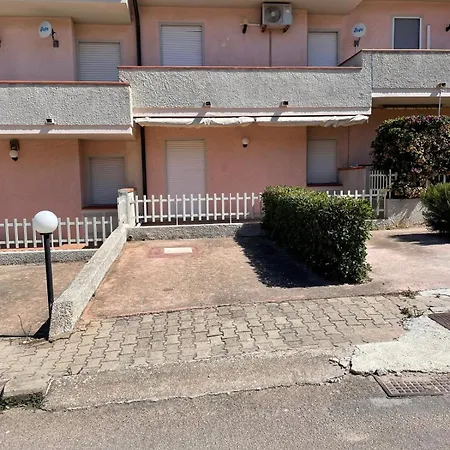 Сasa de vacaciones Domo E Mare A Lu Bagnu - *